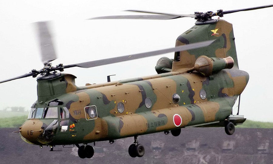 Forces Of Valor - BOEING CHINOOK CH 47J JGSDF 12th BRIGADE 1:72 - Cod. FOR821004B