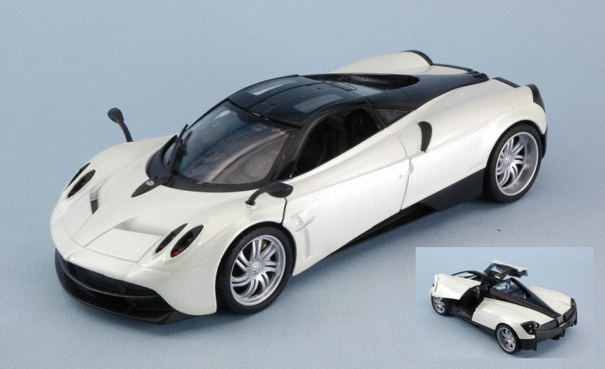 Welly - PAGANI HUAYRA 2017 WHITE 1:24-27 - Cod. WE24088W
