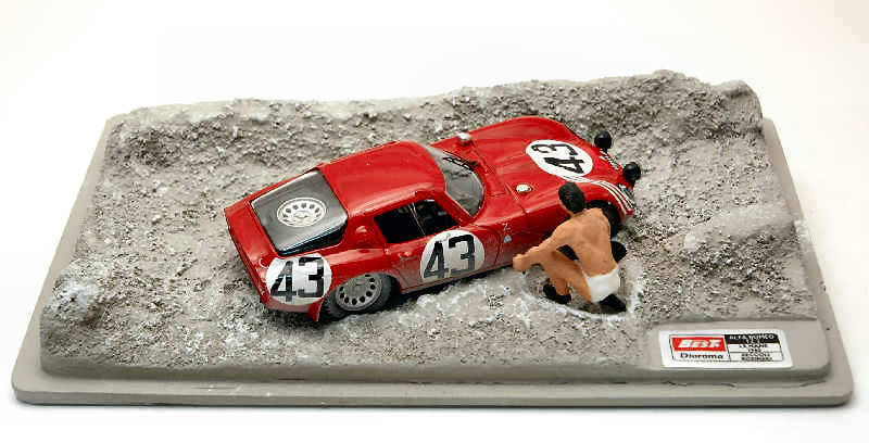 Best Model - ALFA ROMEO TZ2 N.43 LM 1965 ZECCOLI-ROSINSKI DIORAMA 1:43 - Cod. BT9605