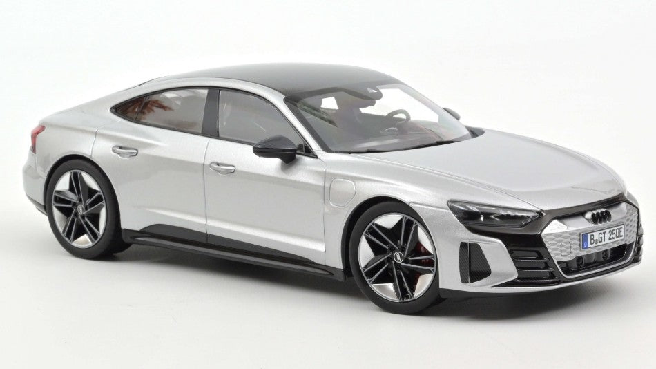 Norev - AUDI RS e-TRON GT 2021 SILVER 1:18 - Cod. NV188381