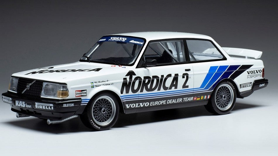 Ixo Model - VOLVO 240 TURBO N.2 ETCC BRUNN 1986GRANBERG/LINDSTROM 1:18 - Cod. 18RMC088.20