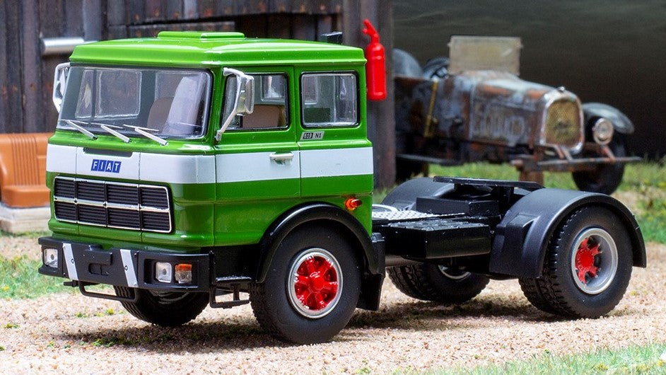 Ixo Model - FIAT 619 N1 1980 GREEN/WHITE 1:43 - Cod. TR147