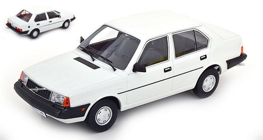 Triple 9 - VOLVO 360 1987 WHITE 1:18 - Cod. T9-1800412