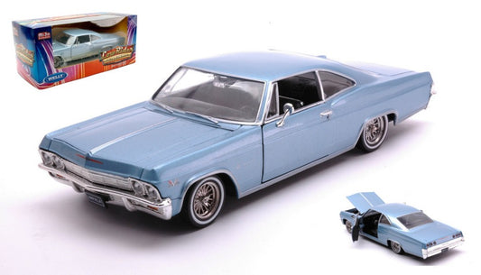 Welly - CHEVROLET IMPALA SS396 COUPE' 1965 METALLIC LIGHT BLUE 1:24 - Cod. WE22417LWR-MBL