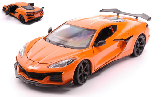 Welly - CHEVROLET CORVETTE Z06 2023 ORANGE 1:24 - Cod. WE24120OR