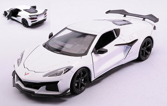 Welly - CHEVROLET CORVETTE Z06 2023 WHITE 1:24 - Cod. WE24120W