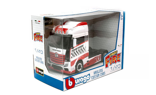 Burago - MERCEDES ACTROS GIGASPACE "TOYO TIRES" 1:43 - Cod. BU32201