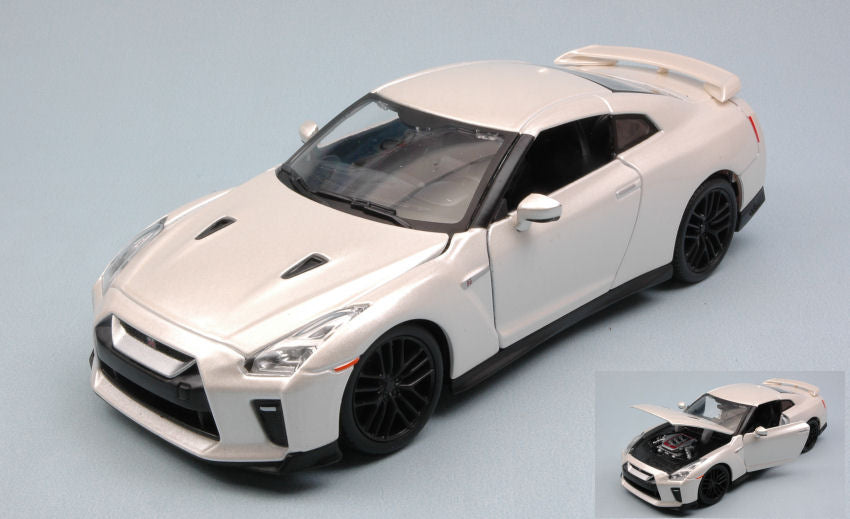 Burago - NISSAN GT-R 2017 WHITE PEARL 1:24 - Cod. BU21082W