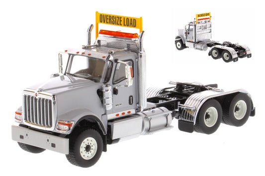 Diecast Master - HX520 TANDEM TRACTOR GREY 1:50 - Cod. DM71005