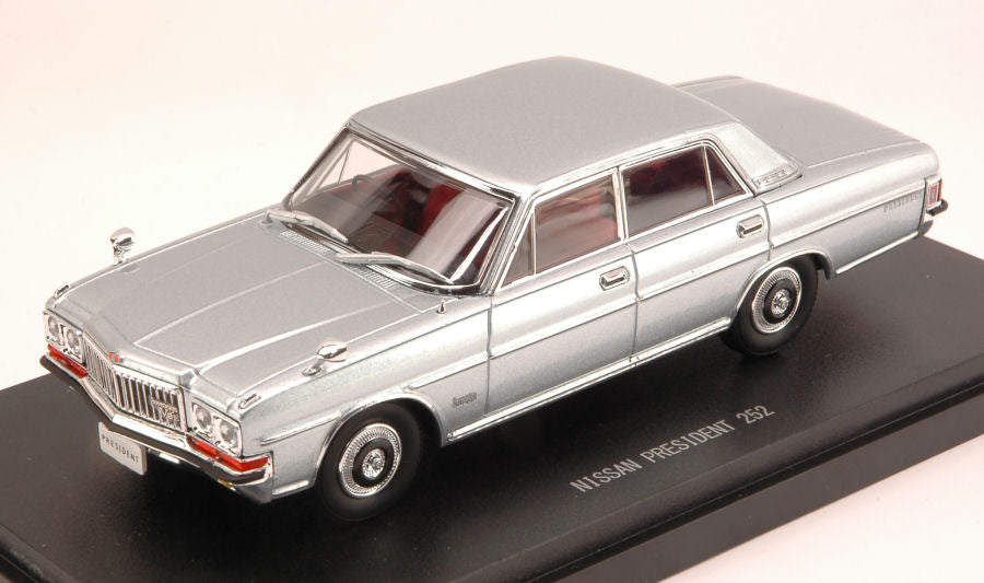 Ebbro - NISSAN PRESIDENT 252 1987 SILVER 1:43 - Cod. EB45307