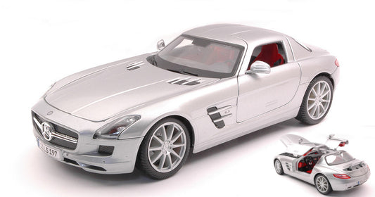 Maisto - MERCEDES SLS AMG SILVER 1:18 - Cod. MI31389Z