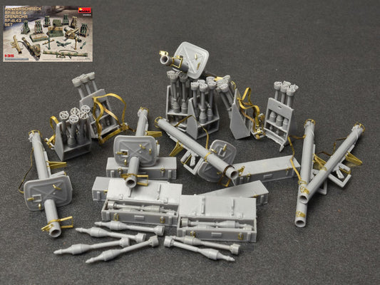 Miniart - PANZERSCHRECK RPZB.54 & OFENROHR RPZB 43 SET KIT 1:35 - Cod. MIN35263