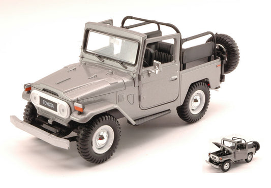 Motormax - TOYOTA FJ40 OPEN 1960 SILVER 1:24 - Cod. MTM79330GY