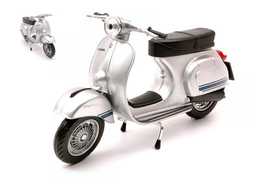 New Ray - VESPA ET3 PRIMAVERA 1976 SILVER 1:12 - Cod. NY57853S