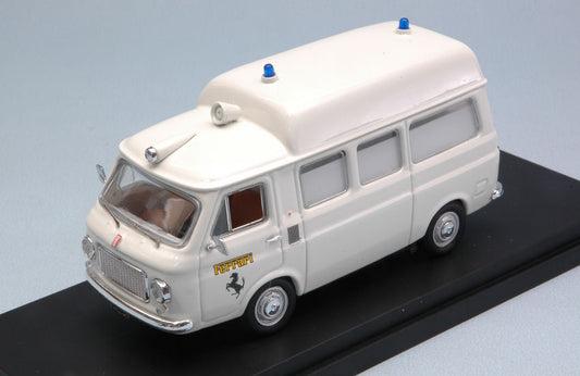 Rio - FIAT 238 TETTO ALTO AMBULANZA FERRARI FIORANO 1972 1:43 - Cod. RI4555