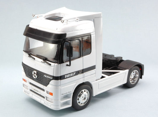 Welly - MERCEDES ACTROS WHITE 1:32 - Cod. WE2280W