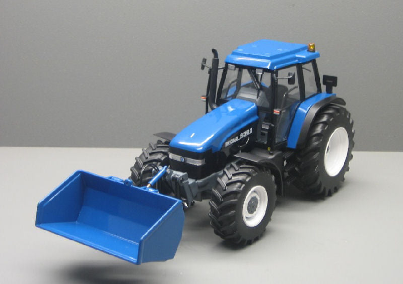 Replicagri - TRATTORE NEW HOLLAND 8360 1:32 - Cod. REPLI094