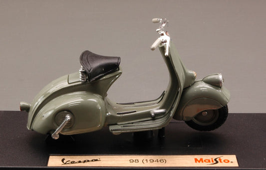 Maisto - VESPA 98 1946 MOUSE-GREY 1:18 - Cod. MI3132G