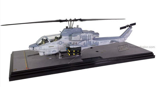 Forces Of Valor - ELICOTTERO BELL AH-1W WHISKEY COBRA ATTACK SQUADRON 167 1:48 - Cod. FOR820004A-2