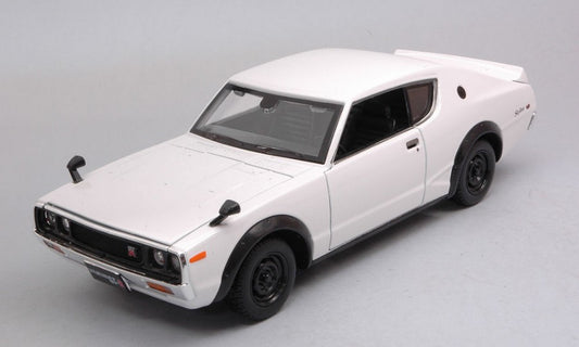 Maisto - NISSAN SKYLINE 2000 GT-R 1973 WHITE 1:24 - Cod. MI31528Z