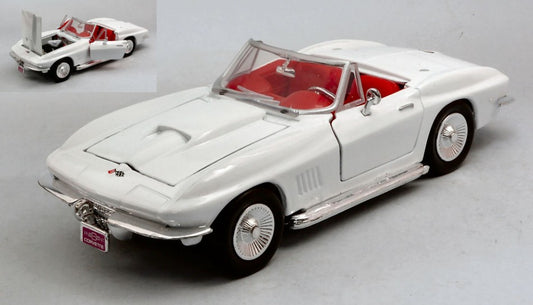 Motormax - CHEVROLET CORVETTE CONVERTIBLE 1967 WHITE 1:24 - Cod. MTM73224W