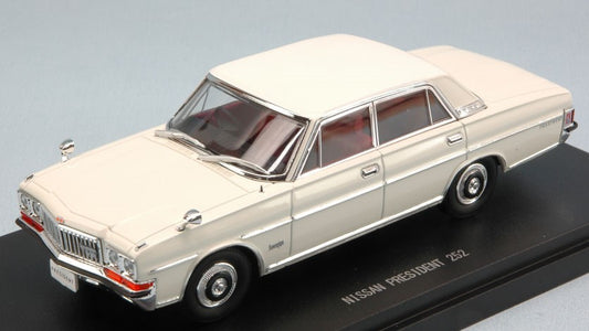 Ebbro - NISSAN PRESIDENT 252 1987 WHITE 1:43 - Cod. EB45306
