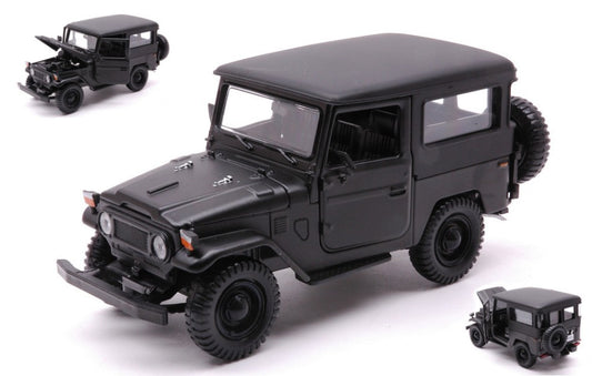 Motormax - TOYOTA FJ40 1974 HARD TOP MATT BLACK 1:24 - Cod. MTM79323MBK