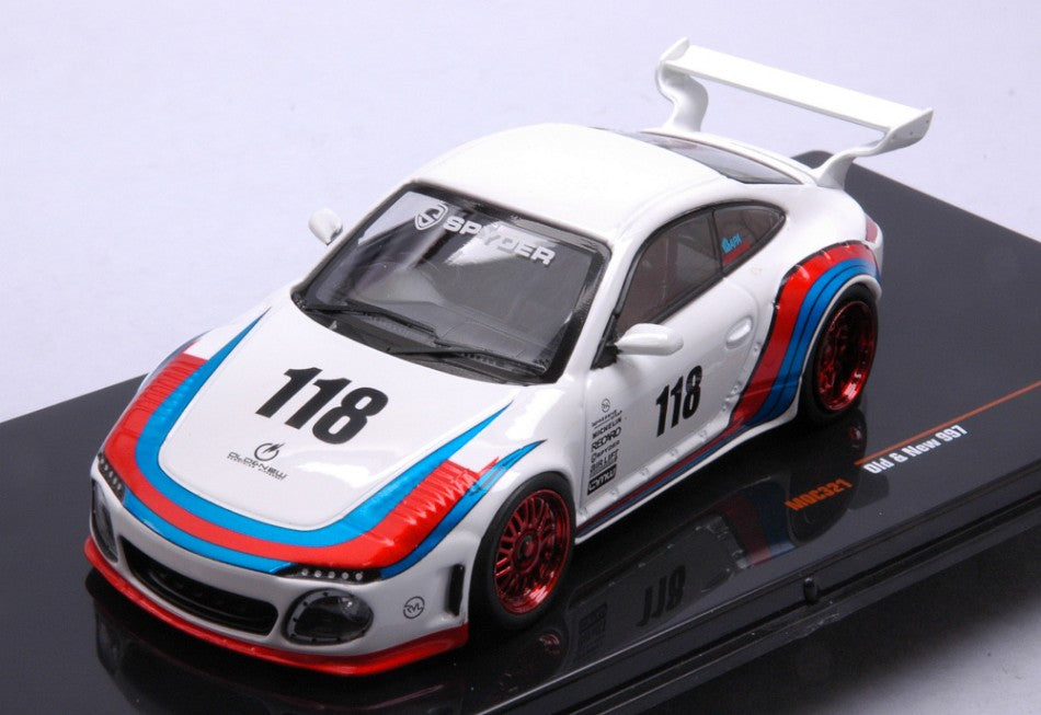 Ixo Model - PORSCHE OLD AND NEW 997 N.118 MARTINI WHITE (BASE 911-997)1:43 - Cod. MOC321