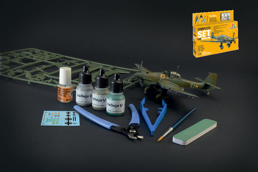 Italeri - JUNKER JU-87B STUKA SET COMPLETO KIT 1:72 - Cod. IT72010