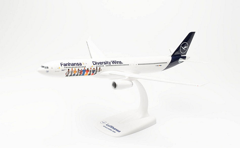Herpa - AIRBUS A330-300 "LUFTHANSA DIVERSITY" 1:200 - Cod. HP613897
