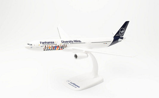 Herpa - AIRBUS A330-300 "LUFTHANSA DIVERSITY" 1:200 - Cod. HP613897