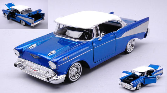 Motormax - CHEVROLET BEL AIR "GET LOW" SERIES W/VISOR 1957 CANDY BLUE/WHITE 1:24 - Cod. MTM79030B