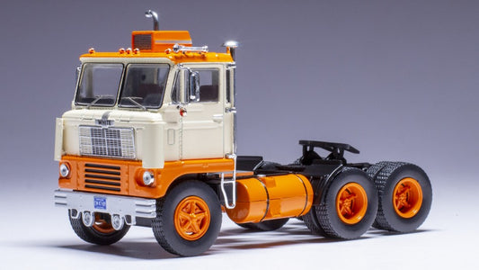 Ixo Model - WHITE 7400 1960 BEIGE 1:43 - Cod. TR188