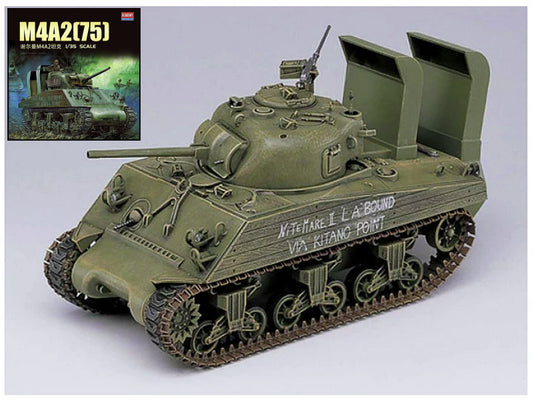 Academy - USMC M4A2 (75) PACIFIC THEATER KIT 1:35 - Cod. ACD13562