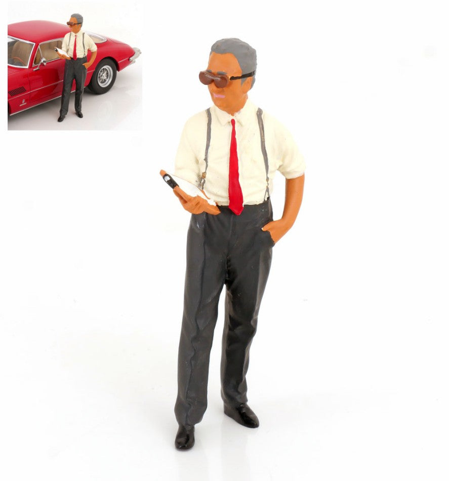 Kk Scale - FIGURINE ENZO WITH CLIPBOARD 1:18 - Cod. KKFIG017