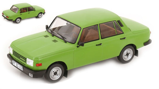 Modelcargroup - WARTBURG 353 1967 GREEN 1:18 - Cod. MCG18062