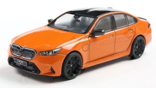 Solido - BMW G90 M5 SEDAN 2024 FIREORANGE III 1:43 - Cod. SL4317552