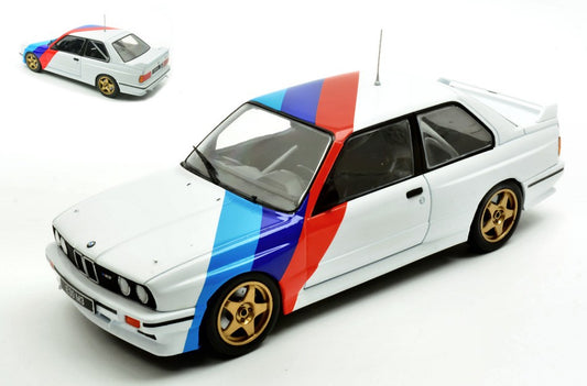 Whitebox - BMW M3 E30 1989 WHITE/DECAL 1:24 - Cod. WB124244