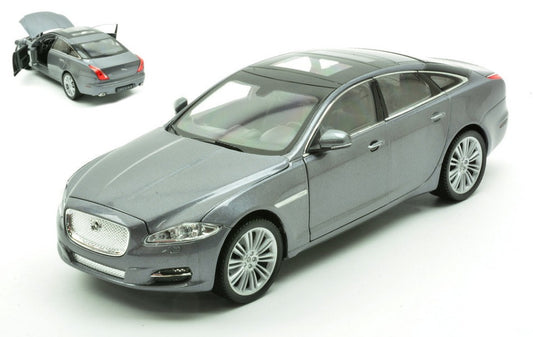 Welly - JAGUAR XJ 2010 SILVERGUN 1:24 - Cod. WE0304