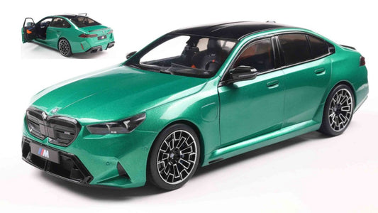 Solido - BMW M5 M 2025 ISLE OF MAN GREENMETALLIC 1:18 - Cod. SL1814701
