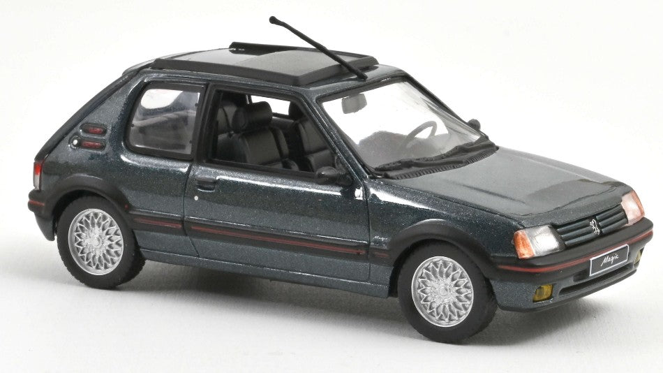 Norev - PEUGEOT 205 1.9 MAGIC 1990 SORRENTO GREEN 1:43 - Cod. NV471752